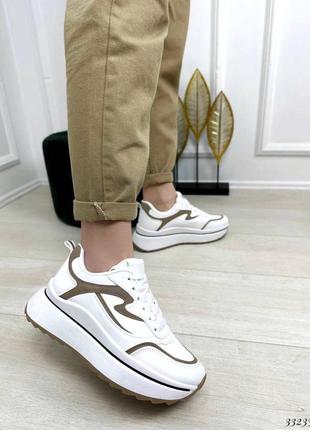 Кроссовки стильные