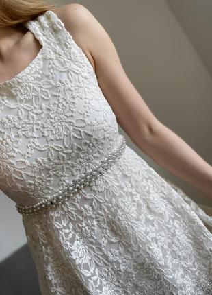 Молочна сукня із мережива9 фото