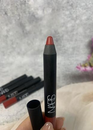 Оригинальный помада матовый карандаш для губ nars velvet matte lip pencil оттенок cruella3 фото