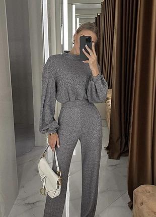 Костюм из шерсти