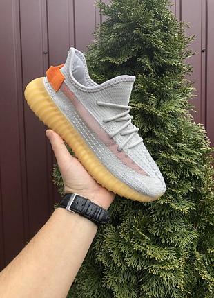 Кросівки жіночі adidas yeezy boost