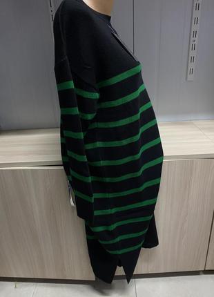 Чорне плаття в зелену полоску з розпорками по боках🖤💚3 фото
