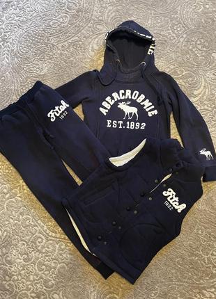 Костюм для прогулянок