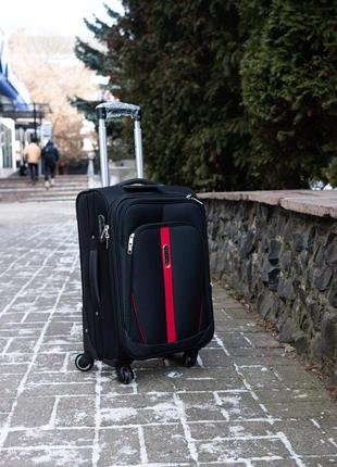 Чемодан средний на 4 колеса 1706