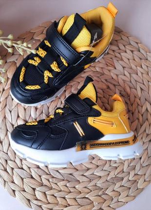 Кросівки для хлопчика чорні жовті2 фото