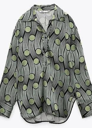 Сатиновая рубашка оверсайз zara