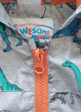 Легка курточка - вітрівка принт динозаври з забавним гребінцем бренду f&f uk 2-3  eur 92-9810 фото