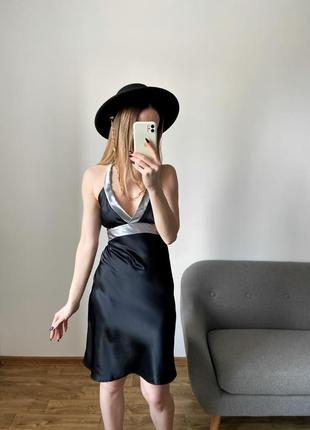Сатинова чорна сукня міні6 фото