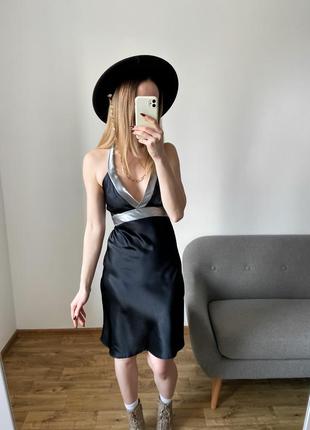 Сатинова чорна сукня міні7 фото