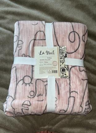 Рожевий плед