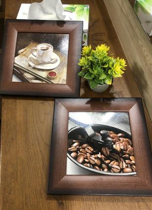 Набор картин постеров.