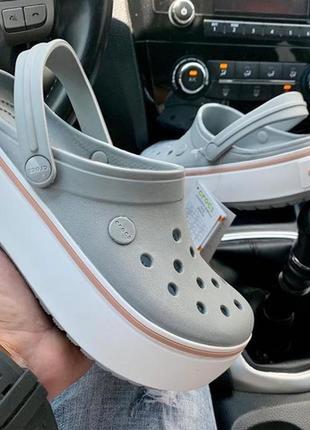 Сабо crocs crocband platform blossom кроксы пудра на платформе