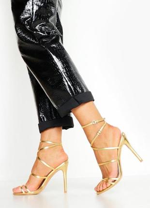 Босоніжки boohoo