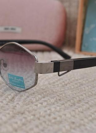 Фирменные солнцезащитные  очки  rita bradley polarized rb8125 узкие6 фото