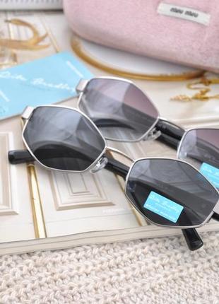 Фирменные солнцезащитные  очки  rita bradley polarized rb8125 узкие