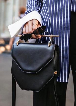 Черная сумка, черная сумочка, сумочка асимметричной формы