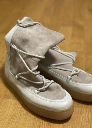 Обувь, дутики