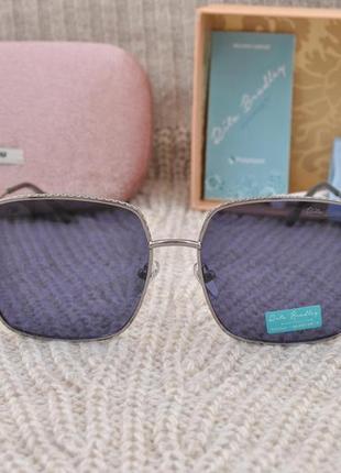 Фирменные солнцезащитные  очки  rita bradley polarized rb81114 фото
