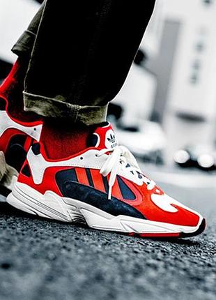 Кроссовки adidas yung-1 2