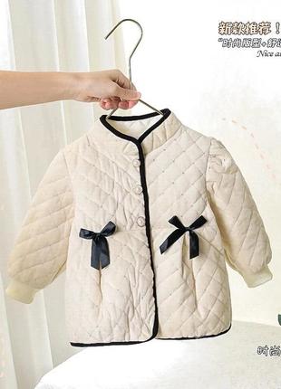 Легкие весенние пальтишка