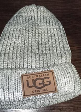 Шапка женская теплая ugg серебристая