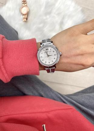 Часы женские