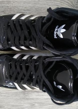 Лакові кросівки adidas (оригінал)2 фото