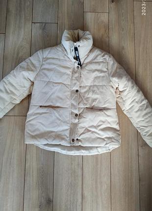 Куртка жіноча