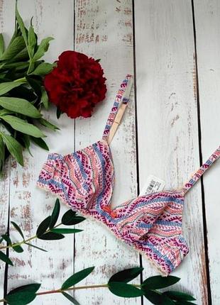 Красивый бюстгальтер antigel