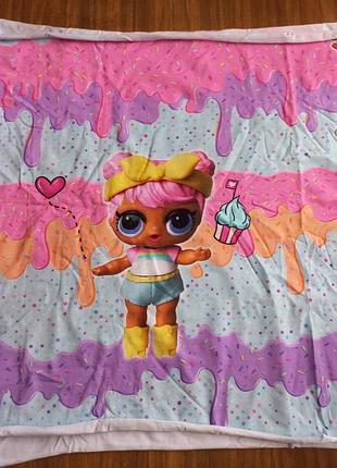 Ткань с куклой лолл