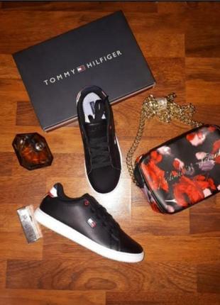 Слипоны , туфли tommy hilfiger