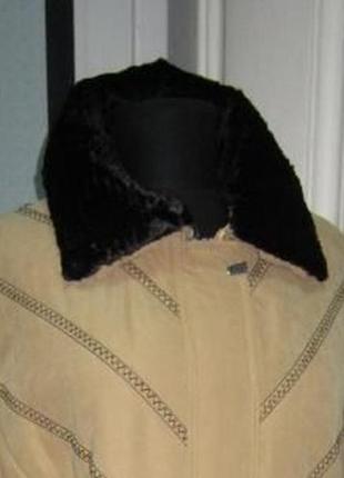 Велика жіноча куртка з європи. 68 р. лот 735