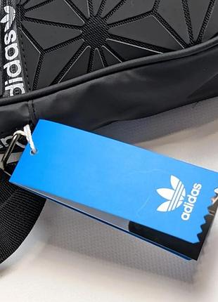 Месенжер adidas 5