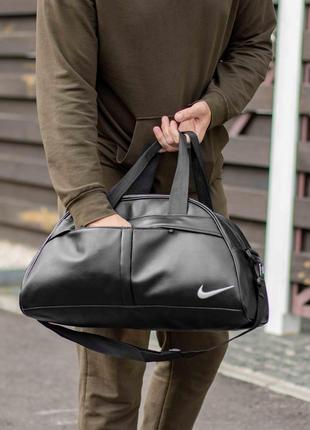 Спортивна сумка з екошкіри чорна nike deza для тренувань та фітнесу міська міцна на 20 літрів4 фото