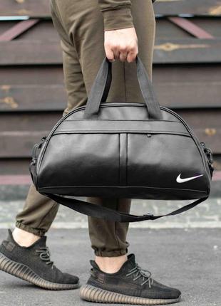 Спортивна сумка з екошкіри чорна nike deza для тренувань та фітнесу міська міцна на 20 літрів2 фото