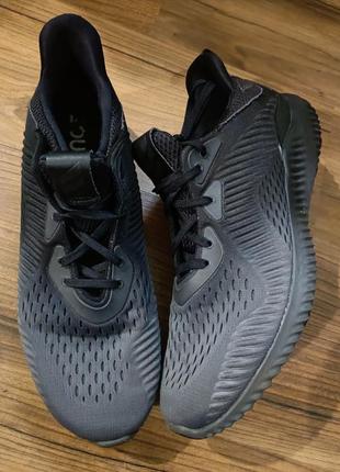 Кроссовки оригинальные беговые adidas alphabounce
core black2 фото