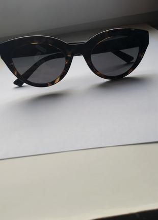 Солнцезащитные очки casta f 434 bkdemi черные с черепаховым принтом