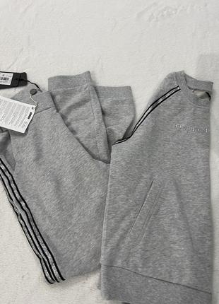 Костюми нові7 фото