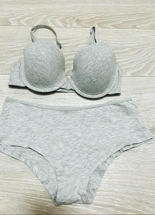 Комплект нижньої білизни