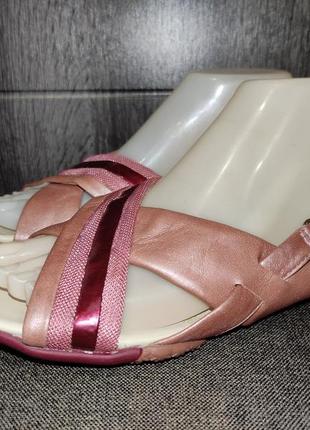 Классные кожаные босоножки на узкую ногу clarks privo 25 см2 фото