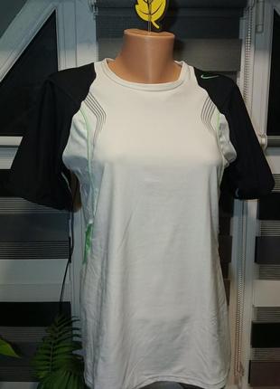 Термо орігінальна термо-футболка бренду nike.