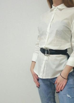 Сорочка білого кольору приталеного крою італія