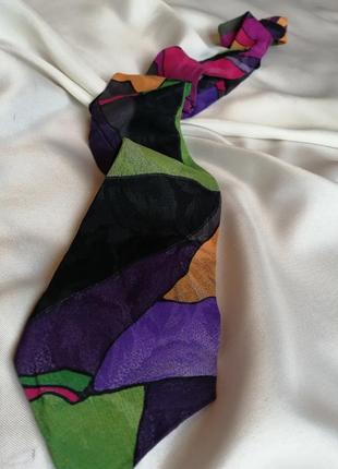 Акцентна краватка