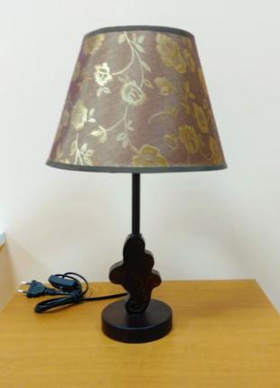 Настольная лампа с абажуром1 фото