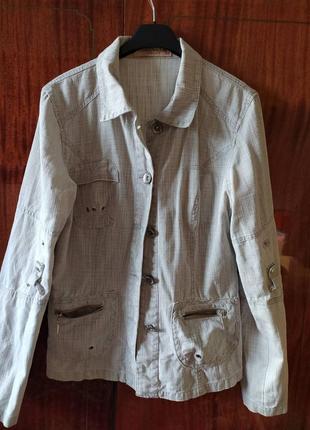 Жіночий піджак на кожен день