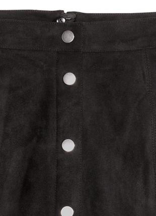 Замшевая юбка трапеция с кнопками по переду от h&amp;m6 фото