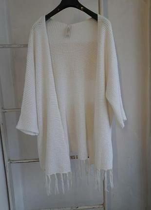 Кардіган білий з бахромою pull & bear белый кардиган с бахромой