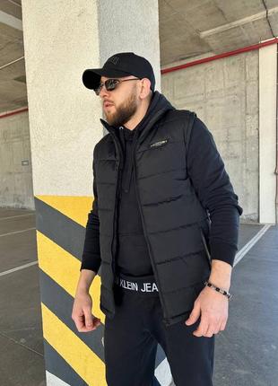 Мужская жилетка есть в 3х цветах