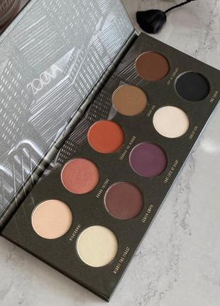 Палетка матовых теней zoeva matte eyeshadow palette