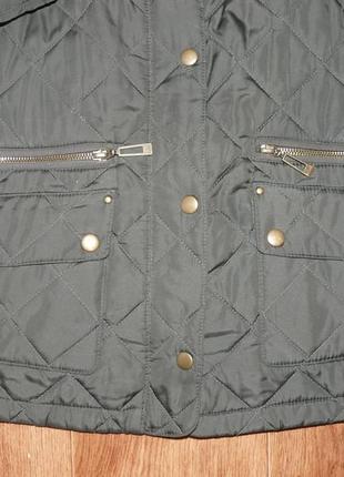 Куртка стеганная, демисезонная.размер м,дешево,болотный цвет3 фото